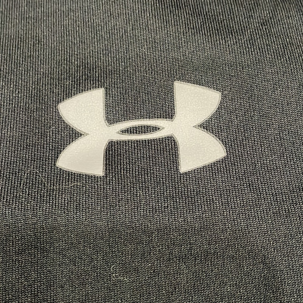 Men’s Under Armour “The Tech Tee” Size Medium - Picture 4 of 5